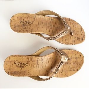 VIONIC Aruba Carolina Chain gold sandals Cork Sz 5